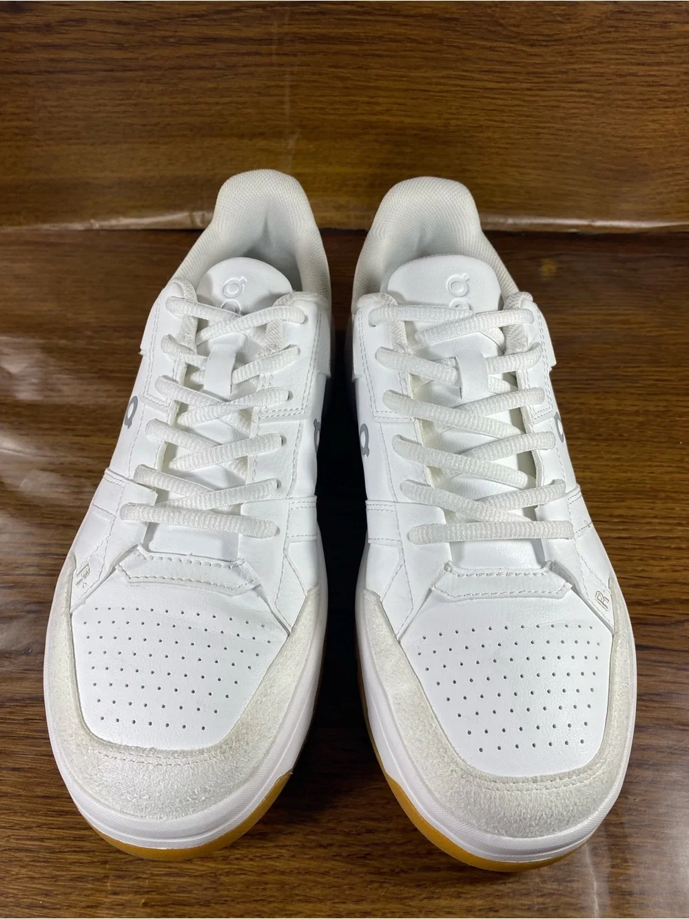 On Cloud Roger women’s shoe size 8.5